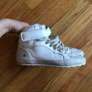 Isabel Marant Betsy Leather Sneaker